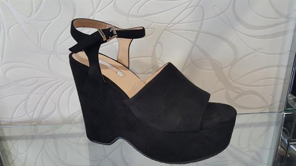 GUESS SU03 BLACK ZUECO