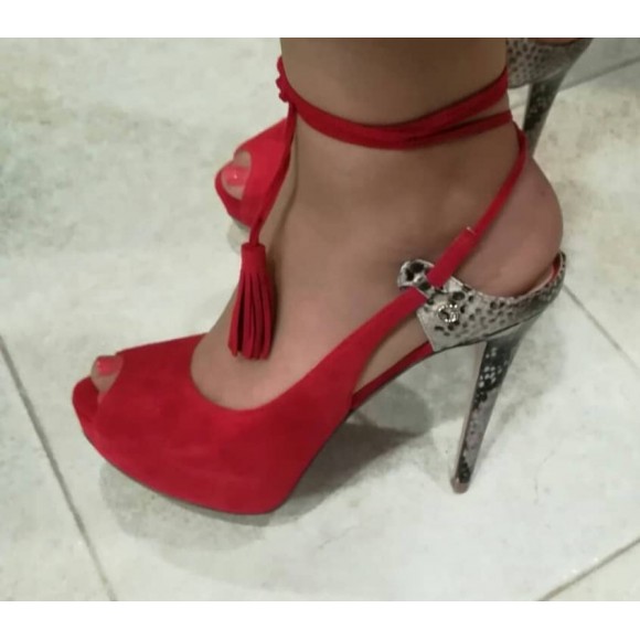 GUESS SUE07 PEEP TOE TACON SERPIENTE