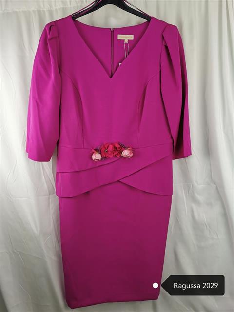 RAGUSA 2029 VESTIDO ESCOTE PICO VOLANTES Y FLORES EN CINTURA M/F