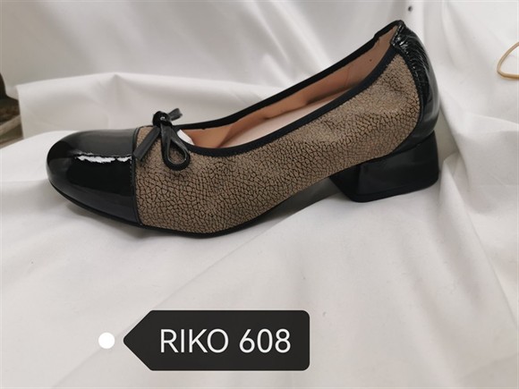 RIKO 608 ZAPATO CORTE SALON PIEL CHAROL