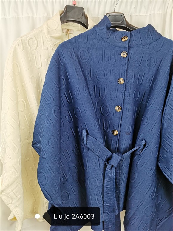 LIU-JO 6003 PONCHO CON CINTURON LOGO